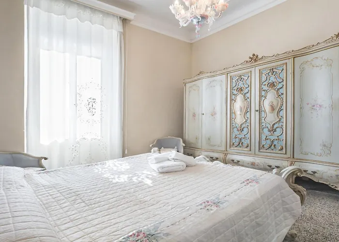 Apartment Guesthost - Da Bianca E Bruno! Chic Flat X6 *